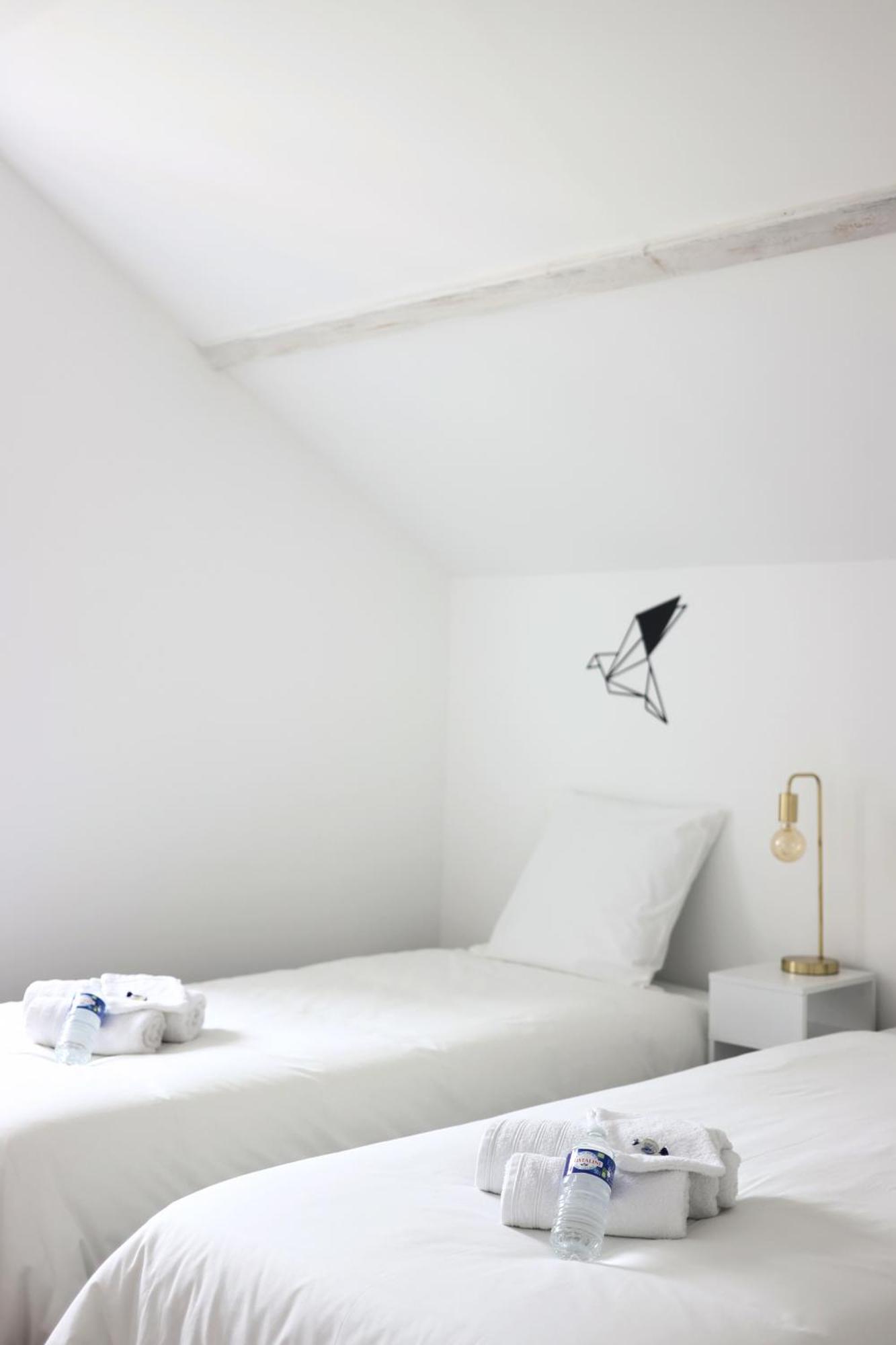 L'Equinoxe - Parking Prive - Zapart'Hotels Malesherbes Екстер'єр фото