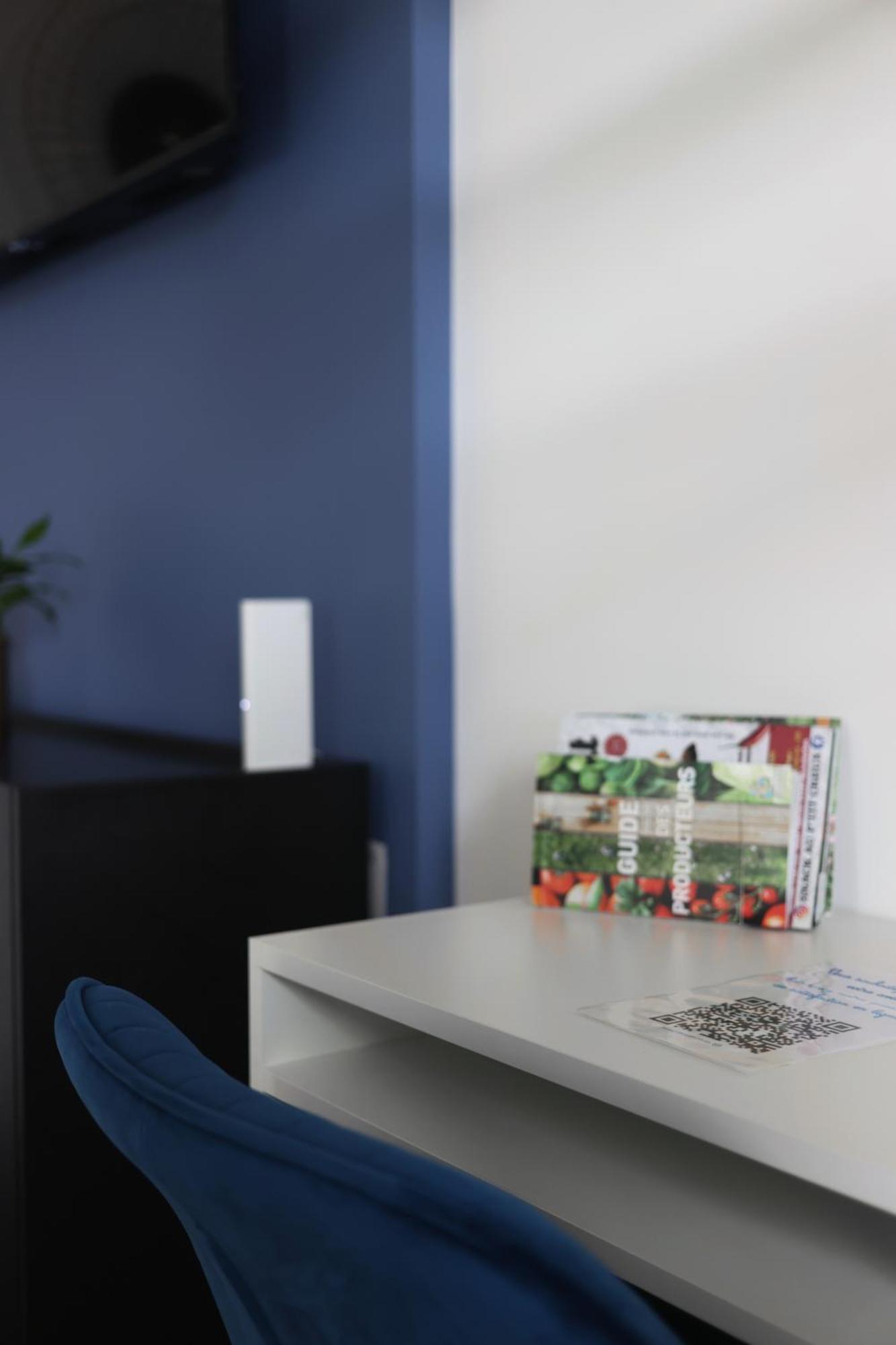 L'Equinoxe - Parking Prive - Zapart'Hotels Malesherbes Екстер'єр фото